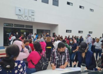 Entregan 1,400 fichas para vacunación de menores