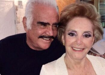 Esposa de Vicente Fernández, ya fue dada de alta