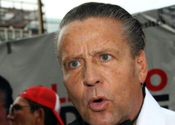 Alfredo Adame denuncia a pareja que lo golpeó