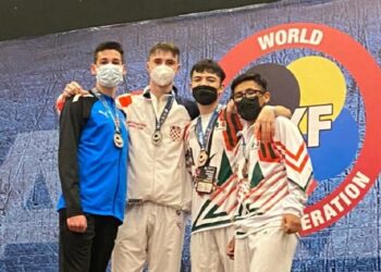 RECONOCE GOBIERNO MUNICIPAL A MEDALLISTAS KARATECAS DE CAJEME