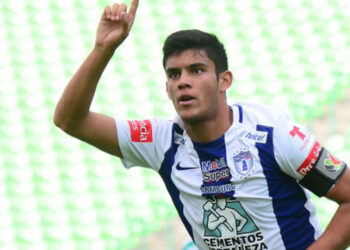 Juan José Calero se estrena como goleador en Europa