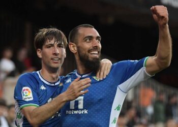 Betis golea al Valencia sin Guardado ni Lainez