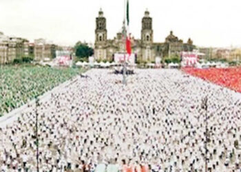 El Zócalo tiene punch; CDMX rompe récord mundial con la Clase Masiva de Box