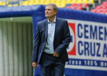 ¡Adiós, Vaquero! Cruz Azul oficializa salida de Diego Aguirre