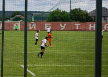 El futbol vuelve a Ucrania; ‘estamos vivos’, se motivan jugadores