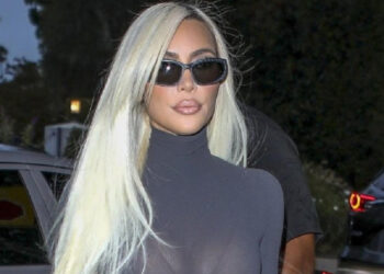 Acusan a Kim Kardashian que sus productos ‘arrancan la piel’; esto respondió la socialité