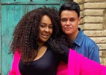 M’Balia de OV7 anuncia que se va a casar con su novio trans: «Ya tengo anillo»