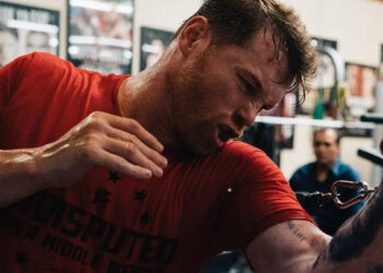 Operarán a ‘Canelo’ Álvarez en EU; podría reaparecer a mediados del 2023