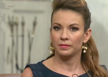 Ingrid Coronado reacciona molesta a lectura del testamento de Fernando del Solar