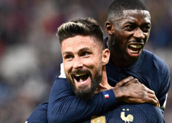 Francia consigue triunfo holgado ante Australia tras sorpresivo inicio