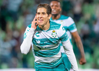 Santiago Muñoz vuelve oficialmente a Santos Laguna