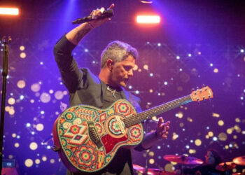 Alejandro Sanz dona 800 mil pesos para damnificados de Acapulco