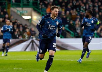 Santiago Giménez, el futbolista mexicano más valorado: 50 mde