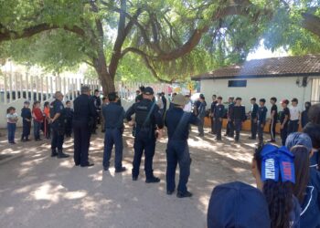 Fortalecen Vínculos con Padres y Adolescentes del Heptatlón Deportivo