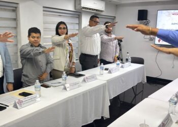 Instala Alcalde Consejo Consultivo de IMDEN y ratifica a su Director