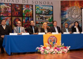 Destaca Elías Retes impacto del X Simposio Nacional de Biomedicina y salud  en la UNISON