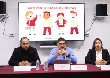 Invitan a registrarse a Becas Municipales 2025