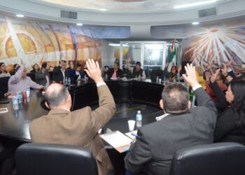 Autoriza cabildo convenios en alimentación, vivienda y recaudación del predial