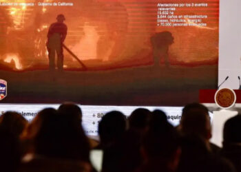 Expertos enviados a LA ya realiza labores para combatir incendios: PC