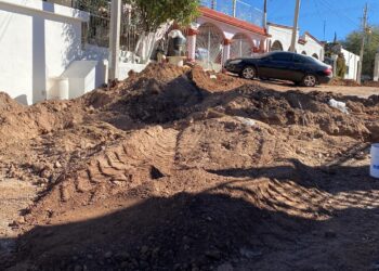 Inicia pavimentación de la calle Plateros