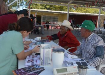 Benefician a Pueblo Mayo con jornada de Salud Comunitaria