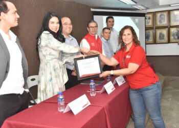 Otorga Infonavit en Navojoa el distintivo a “EMPRESAS DE DIEZ”