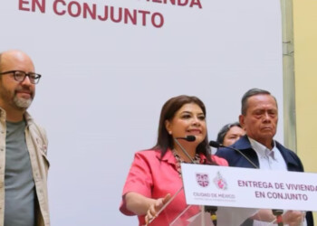 Entrega Gobierno de CDMX 49 casas a familias otomíes