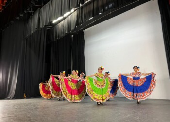 Derrochan talento y alegría en Primer  Concurso Municipal de Danza Regional