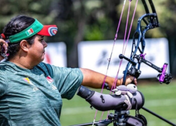 Andrea Becerra gana un oro en la Copa Mundial de tiro con arco en Turquía