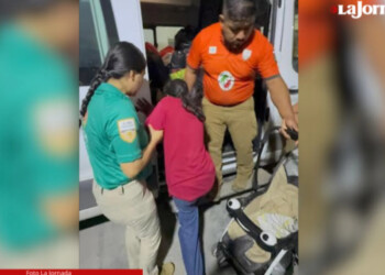 Desalojan a 42 migrantes que vivían bajo un puente en Tuxtla Gutiérrez