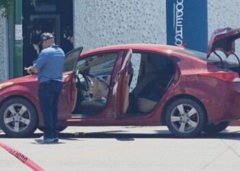 Fuerte persecución de presuntos criminales en pleno centro, termina con heridos y detenidos