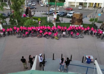 PEDALEAN NAVOJOENSES CONTRA EL CÁNCER DE MAMA CON “RODADA ROSA”