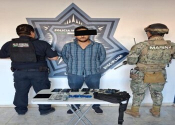 POLICÍA MUNICIPAL Y MARINA DETIENEN A HOMBRE POR PRESUNTO DELITO CONTRA LA SALUD