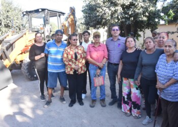 AGILIZAN REPARACIONES DE COLAPSOS DE DRENAJES USANDO MAQUINARIA DONADA POR EL GOBIERNO ESTATAL