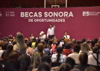 ENTREGAN BECAS GOBIERNO MUNICIPAL Y ESTATAL A NIÑAS Y NIÑOS DE CAJEME