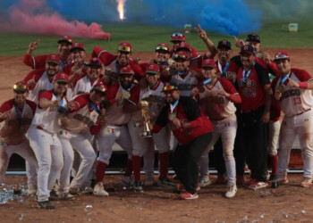 México, con el sonorense Carlos Parra como héroe, gana el cetro Panamericano de Softbol