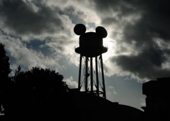 Disney anuncia nueva ronda de despidos; eliminará 1,000 puestos de trabajo