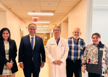 Impulsa Toño Astiazarán capacitación de personal médico con alianzas e innovación en Phoenix, Arizona