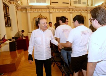 *Gobernador Durazo lleva educación emocional a las escuelas de Sonora*