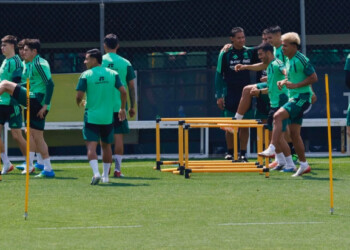 Fidalgo y Quiñones reportan en el CAR; el Tri refuerza su ataque rumbo al Mundial