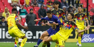 Águilas rescatan el empate con Pumas en el Azteca