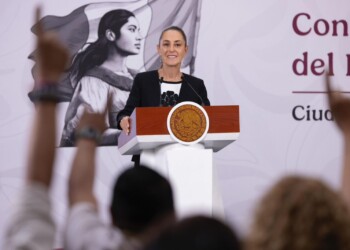 LA BUENA RELACIÓN ENTRE MÉXICO Y ESTADOS UNIDOS SE BASA EN LA APORTACIÓN DE LAS Y LOS MEXICANOS QUE VIVEN EN EU A LA ECONOMÍA DE AMBAS NACIONES: PRESIDENTA CLAUDIA SHEINBAUM 