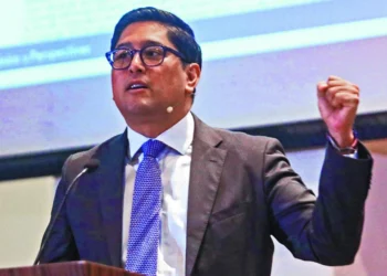 Economía mexicana crecerá por debajo de su potencial: Subgobernador Mejía Castelazo