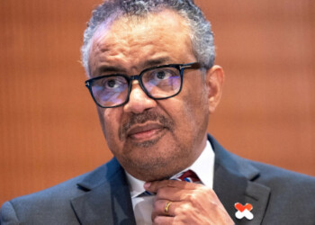 Director general de la OMS visita el epicentro del brote de ébola en RDC