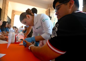 Acerca Gobierno de Hermosillo servicios gratuitos de salud a ciudadanía en Palacio Municipal