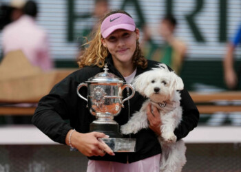 Mirra Andreeva se coronó en Roland Garros; con 19 años, es la jugadora más joven en ganar el torneo desde 1990