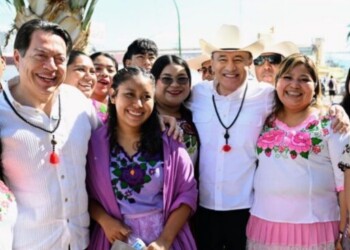Con beca Gertrudis Bocanegra, Gobernador Durazo y Presidenta Sheinbaum universalizan apoyos en educación superior