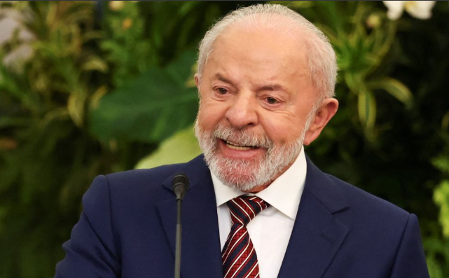 Lula cierra campaña en Sao Paulo ante miles de seguidores